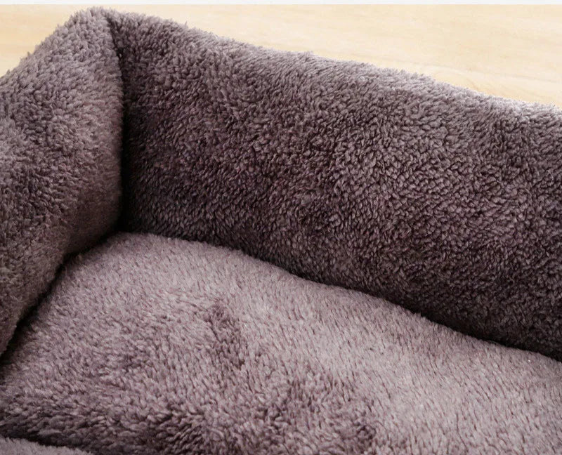 Black Dog Bed. Plush Sleeping Bed for Large, Medium and Small Dogs, Non-Slip and Bite-Resistant.