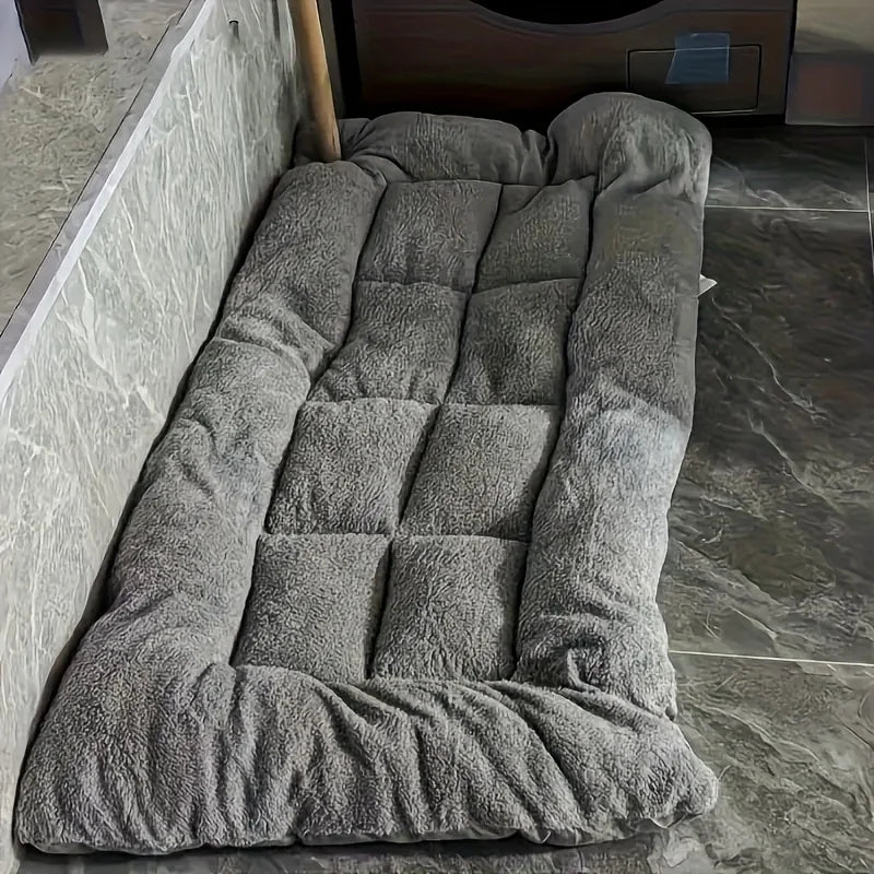 Oversized Plush Dog & Cat Bed and Crate Pad. Ultra Soft Polyester Pet Mat for All Size Cats & Dogs.
